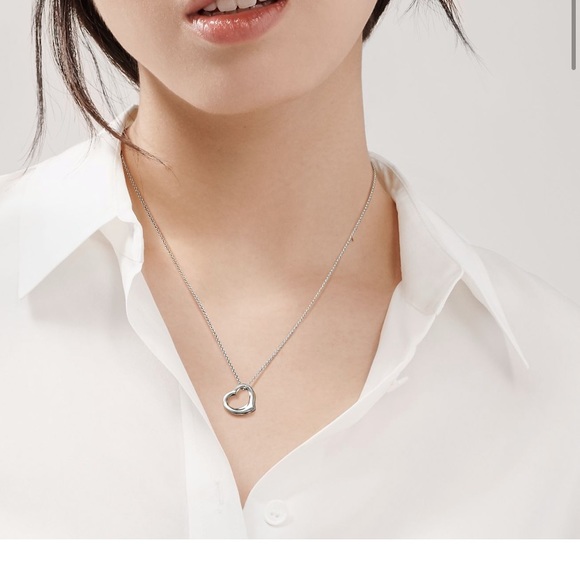 Tiffany x Elsa Peretti Open Heart 925 Necklace - Picture 7 of 8